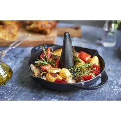 Staub Cuocipollo - 24 Cm, Nero -Coltelli 000016755
