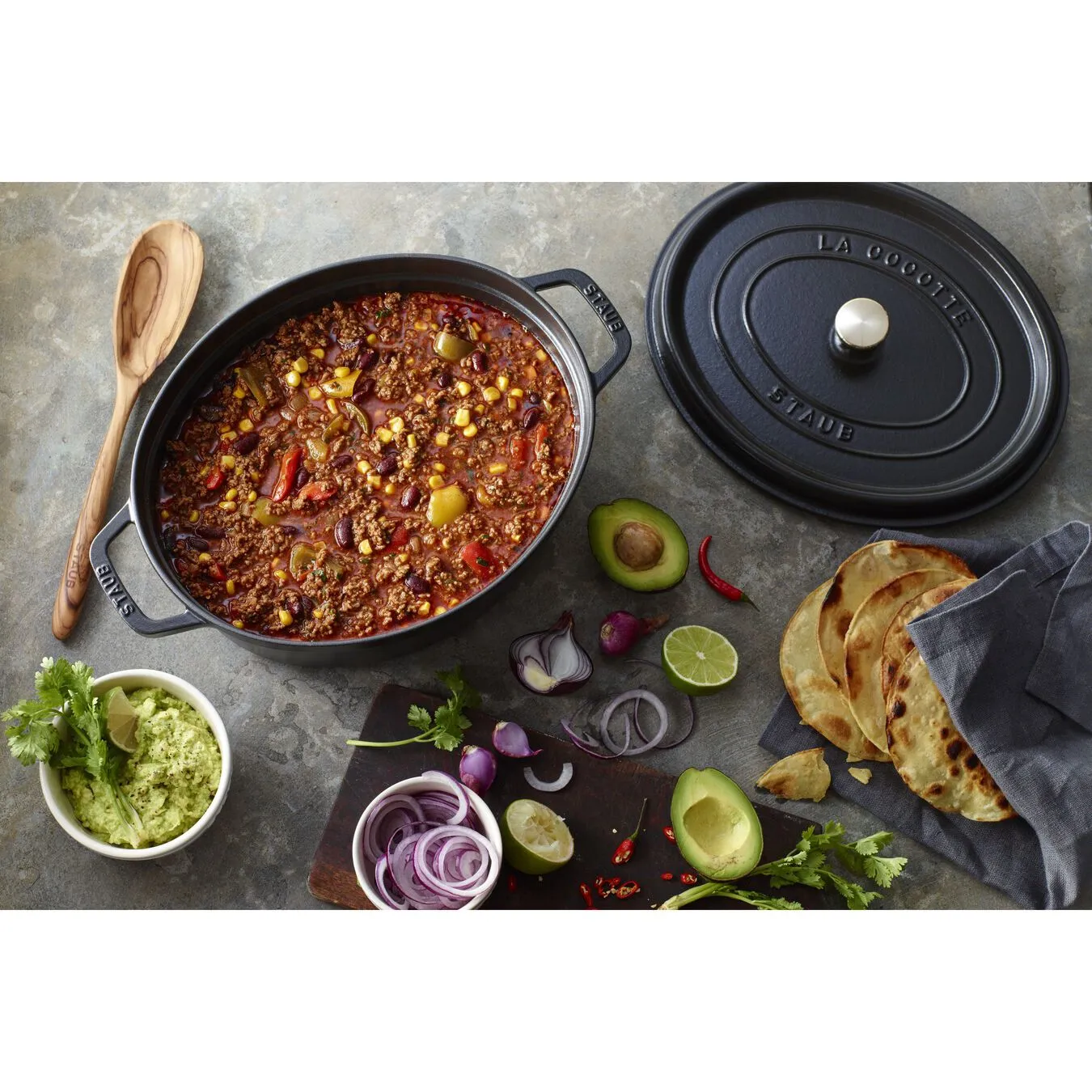 Staub Cocotte Ovale - 27 Cm, Nera 6 Staub Cocotte Ovale - 27 Cm, Nera - immagine 6