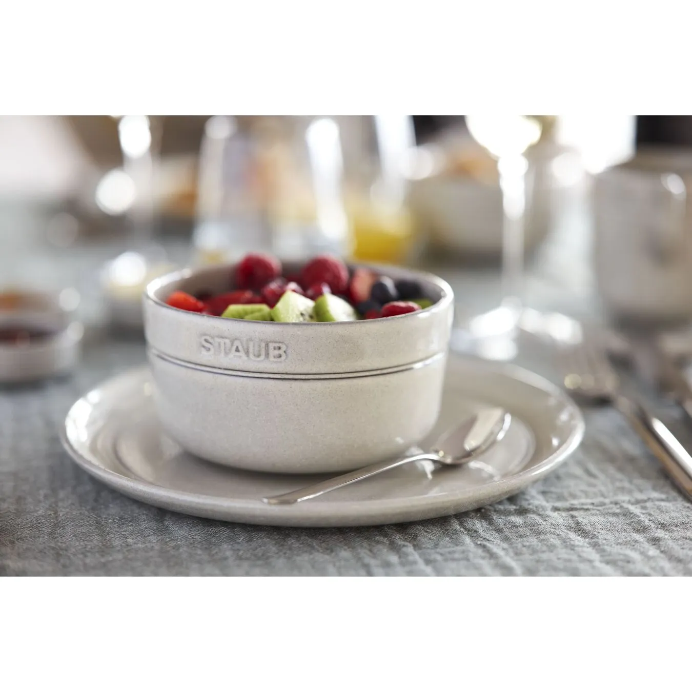 Staub Ciotola Rotonda - 12 Cm, Tartufo Bianco 2 Staub Ciotola Rotonda - 12 Cm, Tartufo Bianco - immagine 2