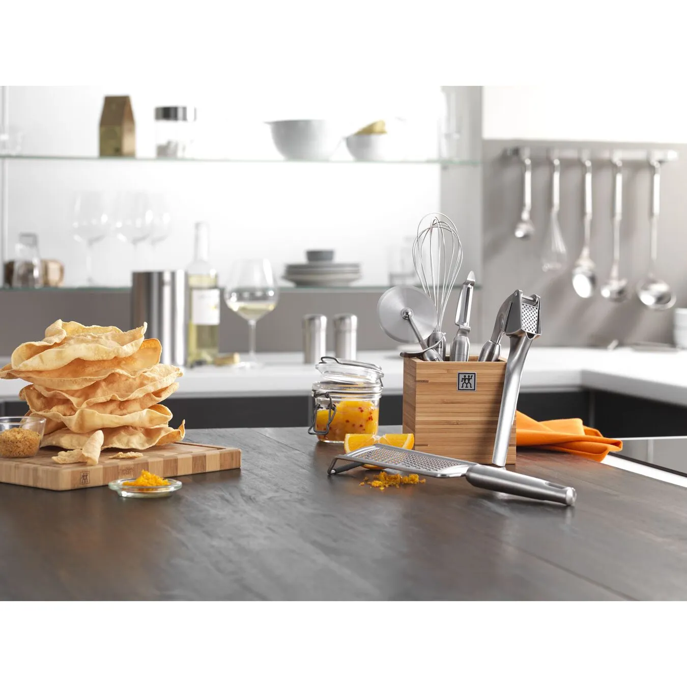 Zwilling Cucchiaio Per Pasta - 33 Cm, 18/10 Acciaio Inossidabile 4 Zwilling Cucchiaio Per Pasta - 33 Cm, 18/10 Acciaio Inossidabile - immagine 4