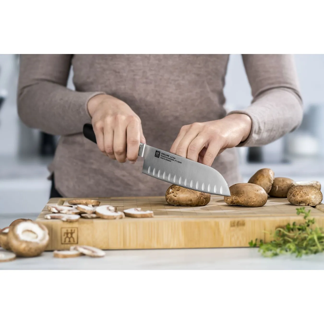 Zwilling Coltello Santoku 18 Cm, Rosegold 3 Zwilling Coltello Santoku 18 Cm, Rosegold - immagine 3