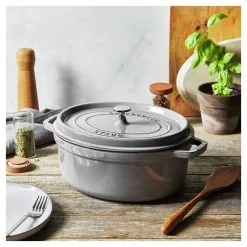 Staub Cocotte Ovale - 31 Cm, Colore Grigio Grafite 10 Staub Cocotte Ovale - 31 Cm, Colore Grigio Grafite -Coltelli 750058442